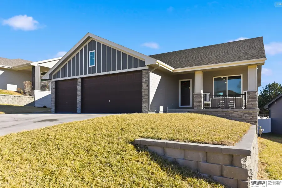 452 Eastwood Drive, Louisville, NE 68037 - Image #2