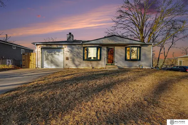 7544 Olive Avenue, La Vista, NE 68128