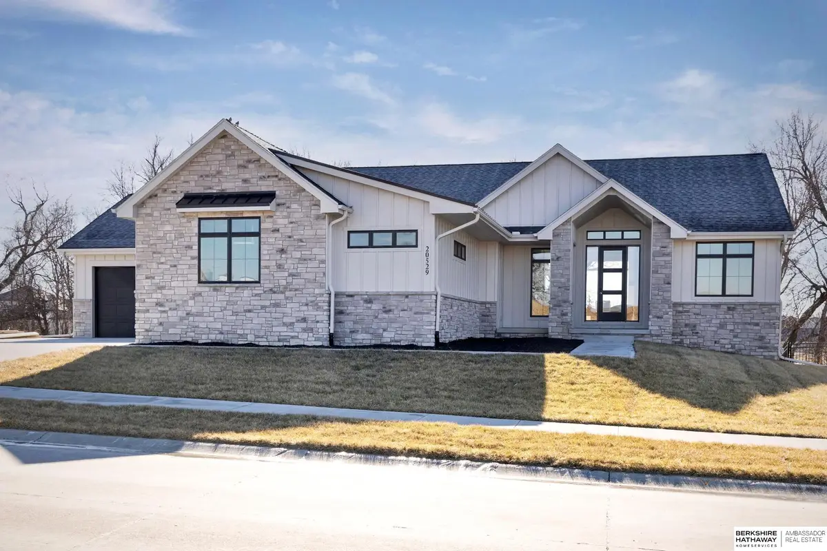 20529 Kansas Avenue, Elkhorn, NE 68022 - Image #1