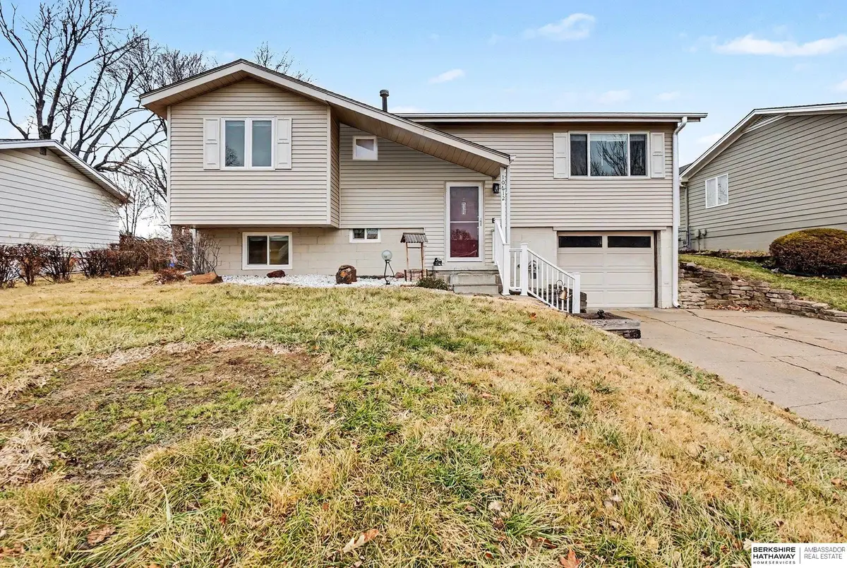 10612 Nicholas Street, Omaha, NE 68114 - Image #1