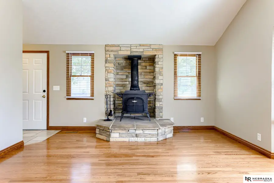 5002 S 59th Street, Omaha, NE 68117 - Image #3