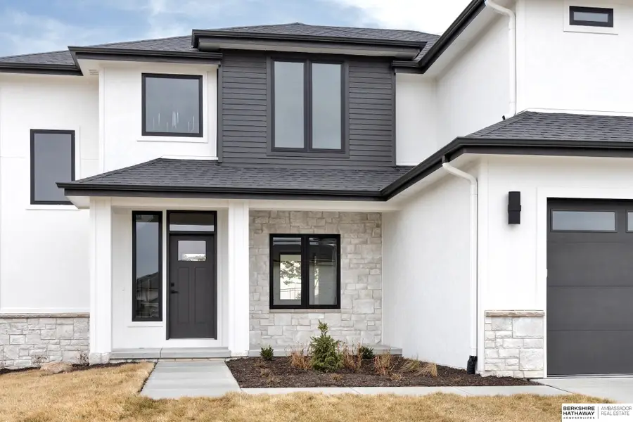 20501 Ogden Street, Elkhorn, NE 68022 - Image #2