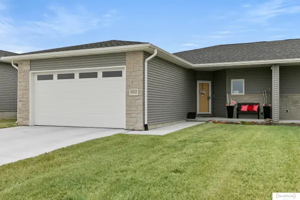 5932 Loxton Street, Lincoln, NE 68526