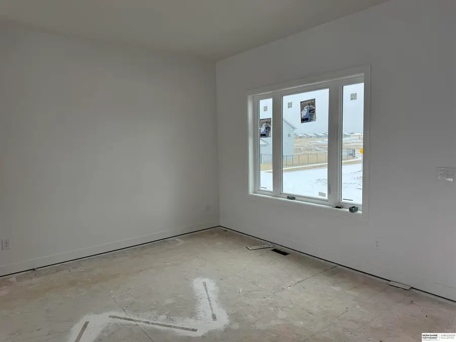 21420 Z Street, Elkhorn, NE 68022 - Image #2