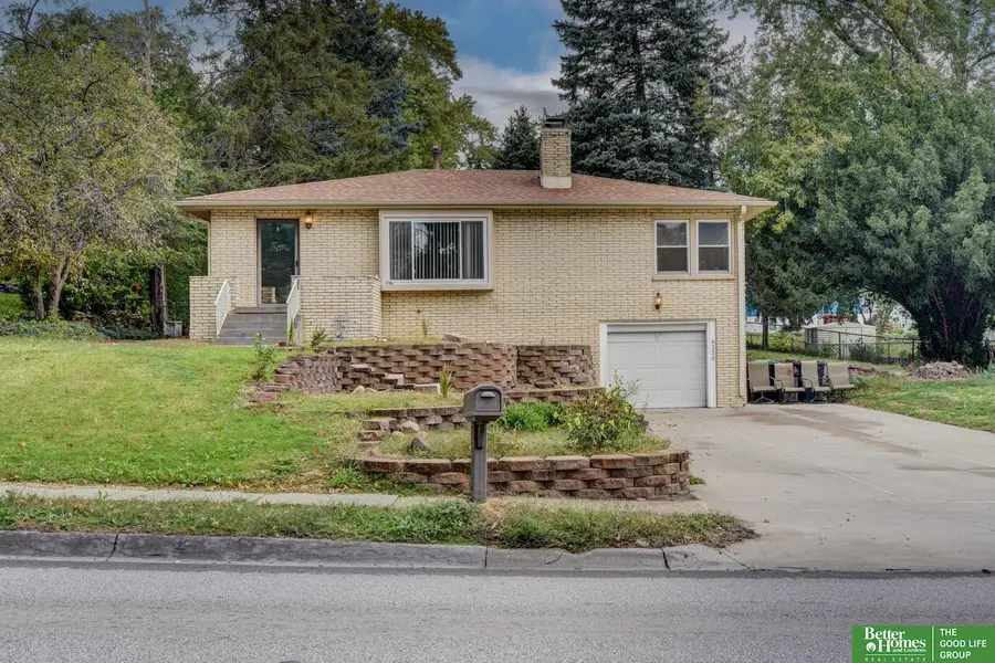 4330 Harrison Street, Omaha, NE 68147 - Image #2
