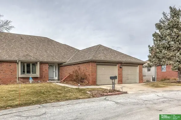 6430 S 120th Plaza #15, Omaha, NE 68137