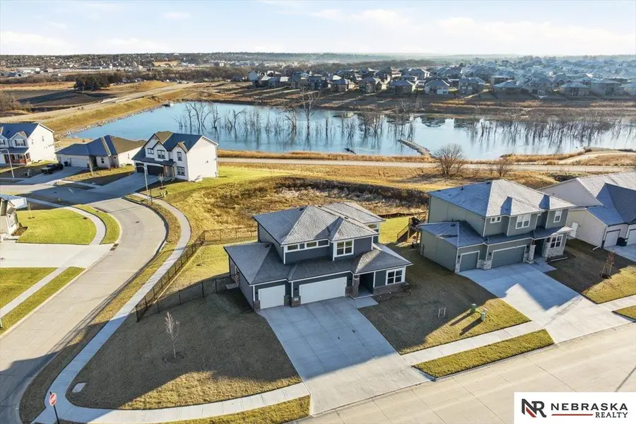 10205 S 109 Street, Papillion, NE 68046 - Image #3