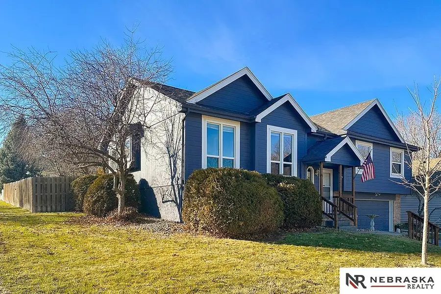 6504 N 105th Street, Omaha, NE 68112 - Image #2