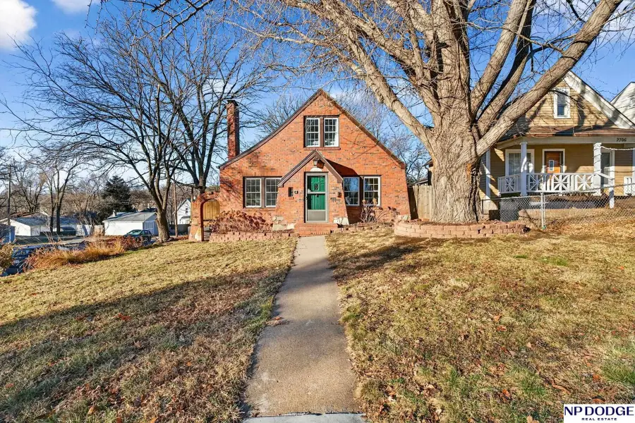 2704 N 65th Street, Omaha, NE 68104 - Image #2