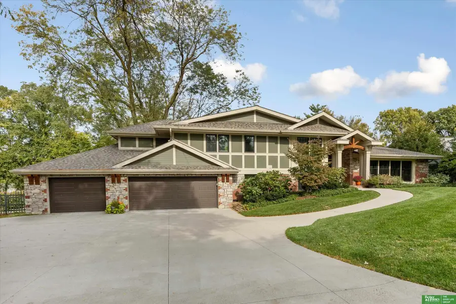 8602 Hickory Street, Omaha, NE 68124 - Image #3