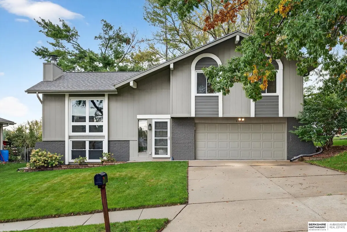 2305 N 127th Circle, Omaha, NE 68164 - Image #1