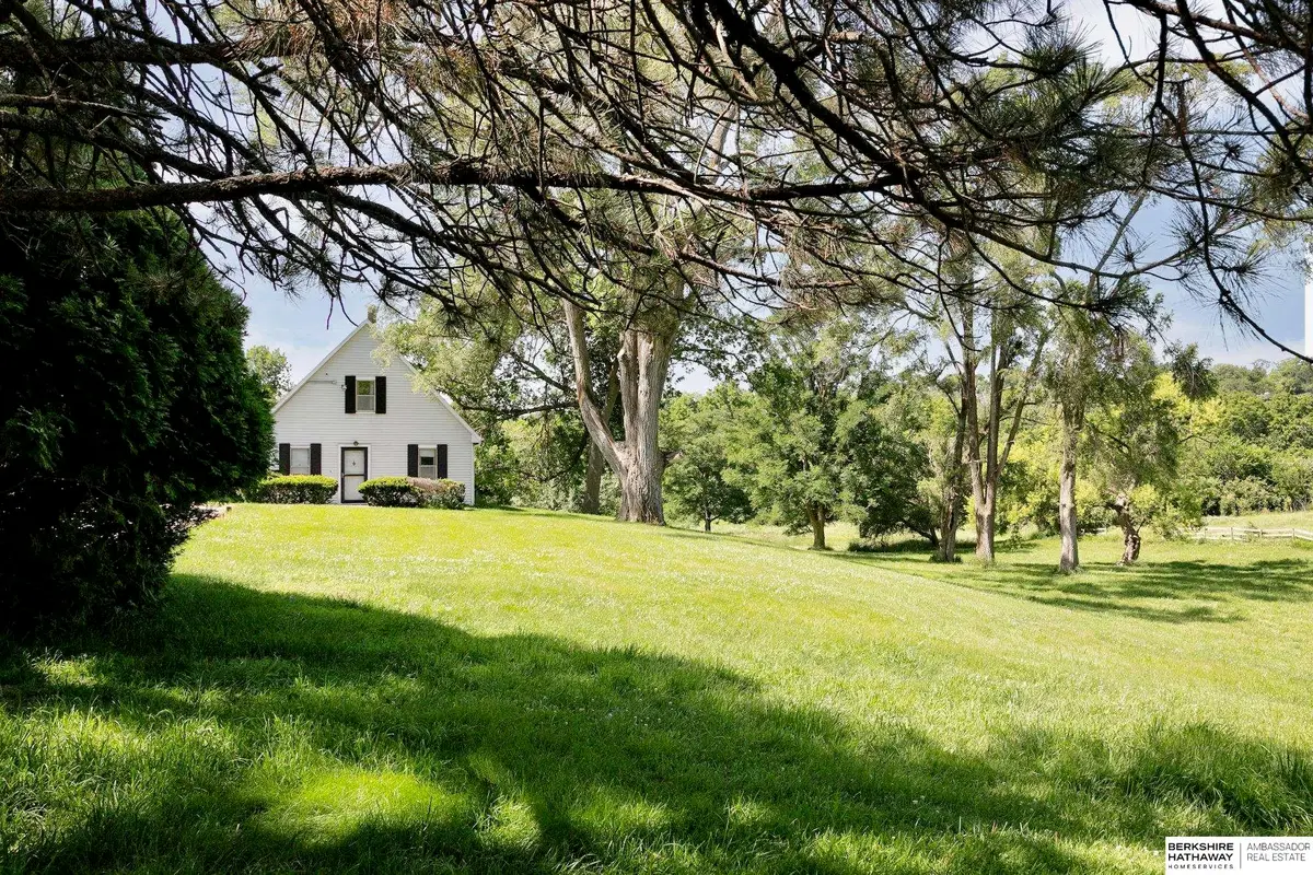 6523 Stones Throw Drive, Omaha, NE 68152 - Image #1