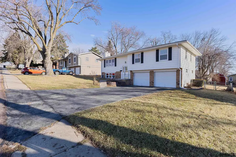 1009 S Harrison Street, Papillion, NE 68046 - Image #3