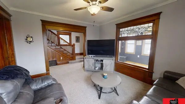 515 N Thomas Avenue, Oakland, NE 68045