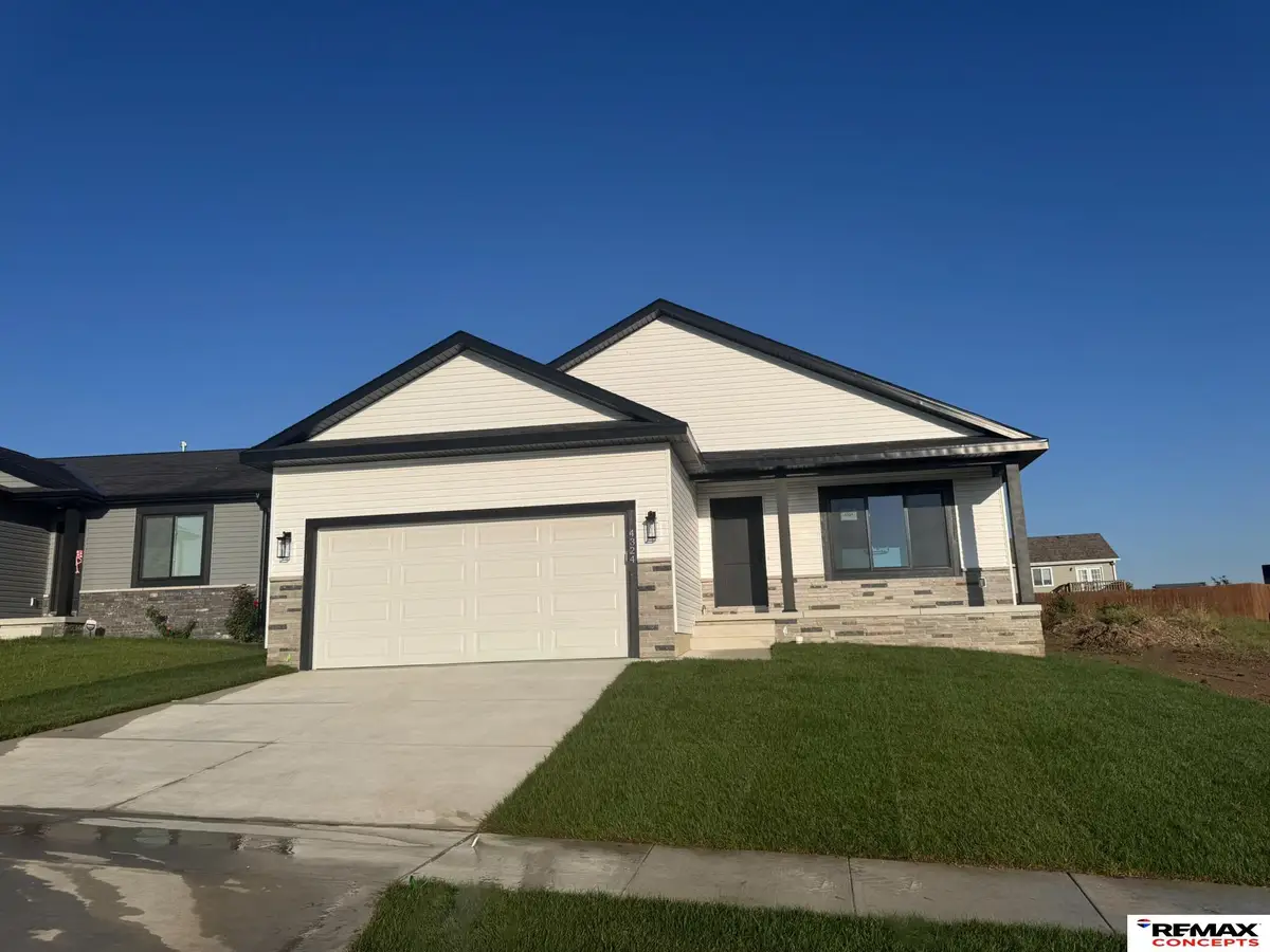 4324 Woodside Village Drive, Lincoln, NE 68528 - #1