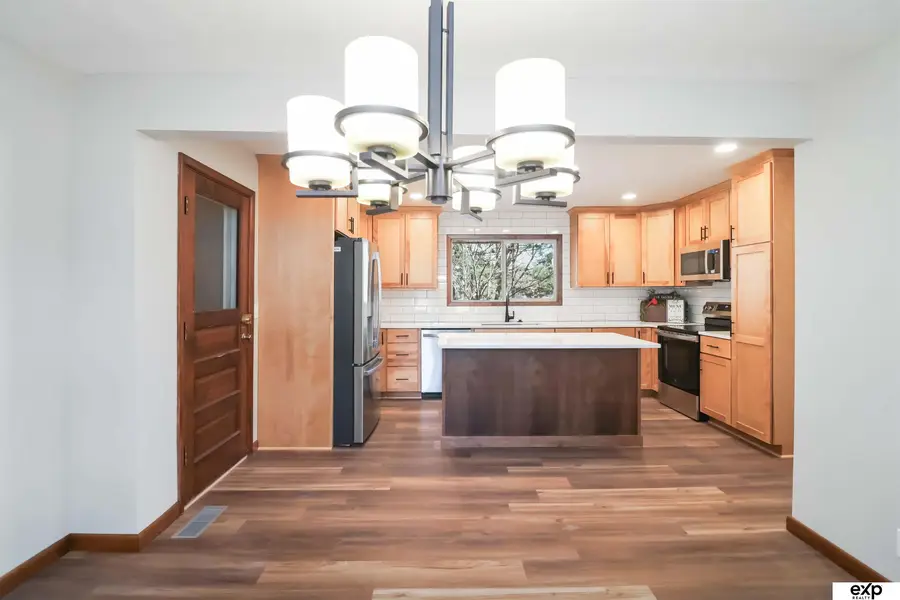 728 Eastridge Drive, Lincoln, NE 68510 - Image #3