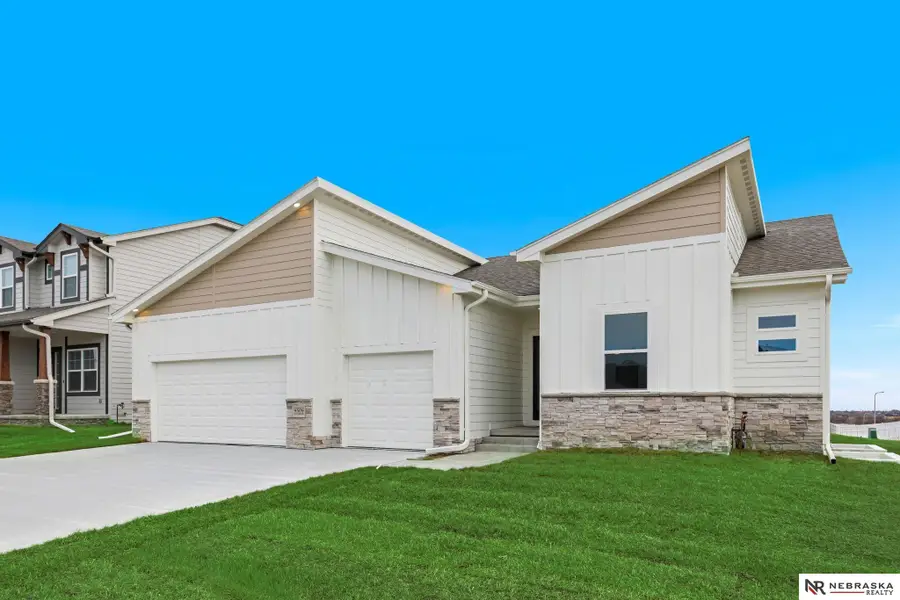 4509 S 213th Street, Elkhorn, NE 68022 - Image #2