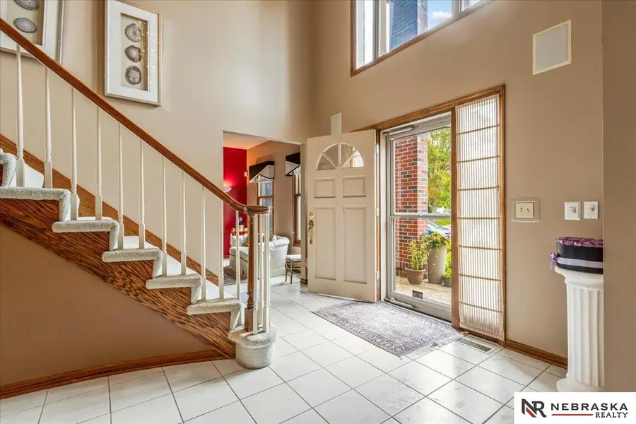 16611 Jones Street, Omaha, NE 68118 - Image #3