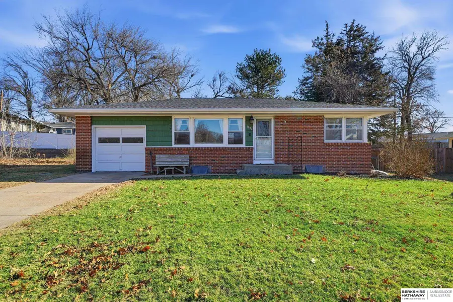 1831 Sunny Hill Road, Lincoln, NE 68502 - Image #2