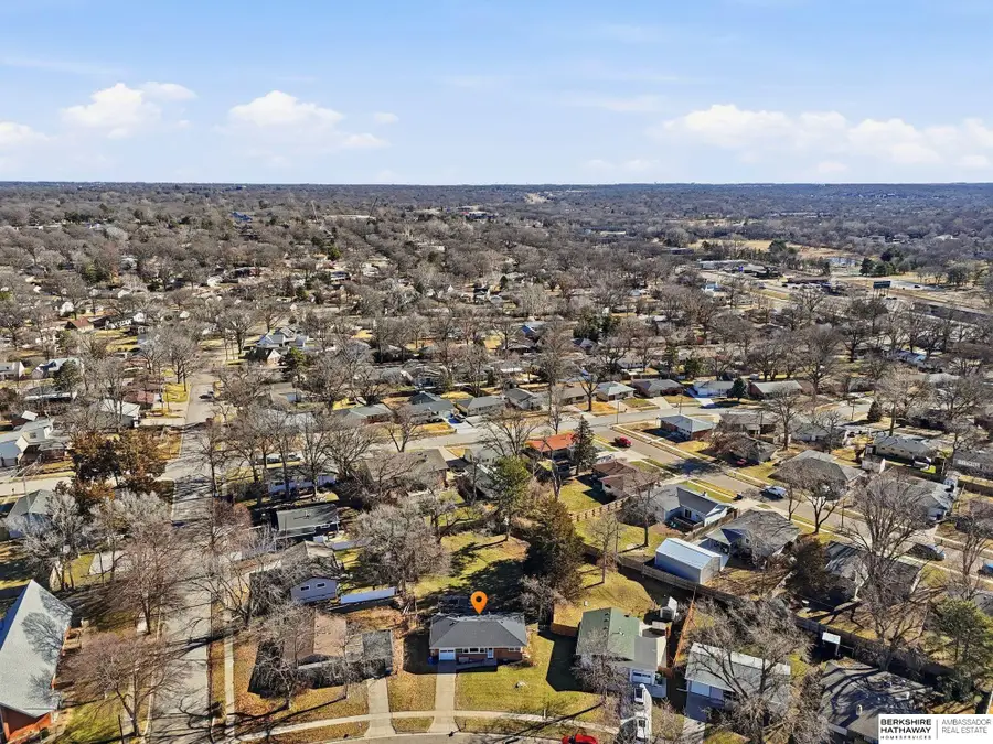 1831 Sunny Hill Road, Lincoln, NE 68502 - Image #3