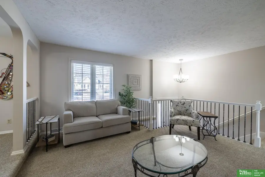 12133 Burdette Circle, Omaha, NE 68164 - Image #3