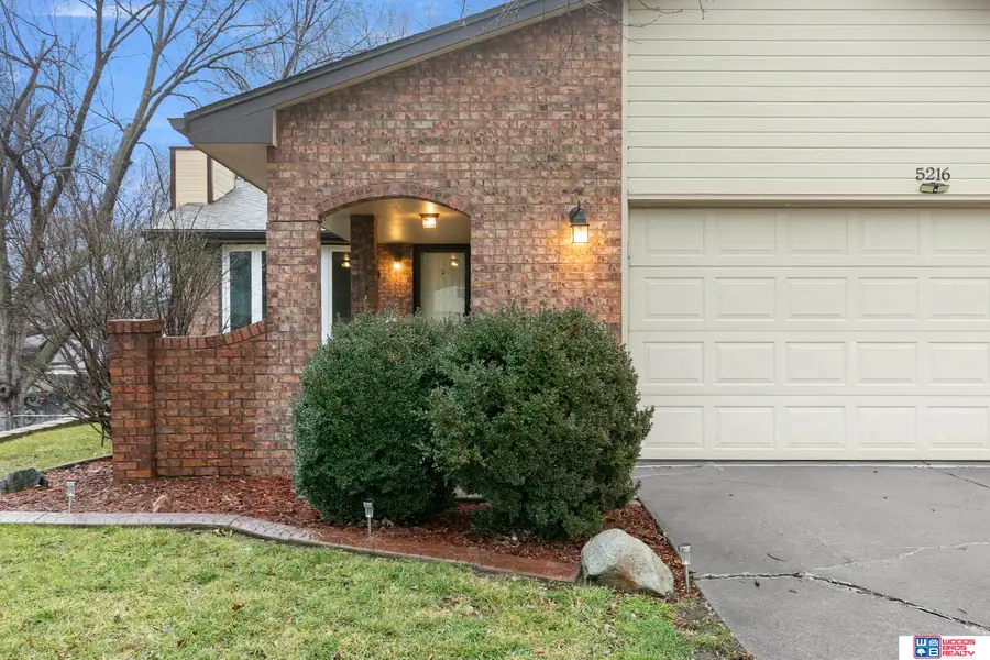 5216 S Bennington Place, Lincoln, NE 68516 - Image #2