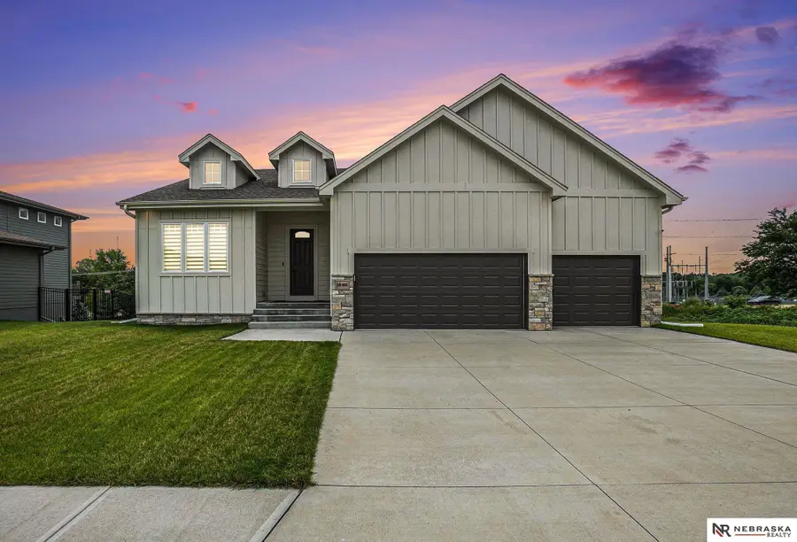 18411 Patrick Avenue, Elkhorn, NE 68022 - Image #2