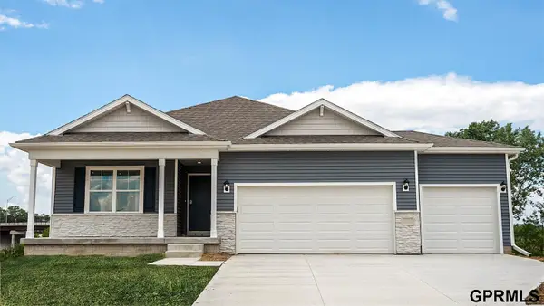 8504 S 184th Terrace, Gretna, NE 68136