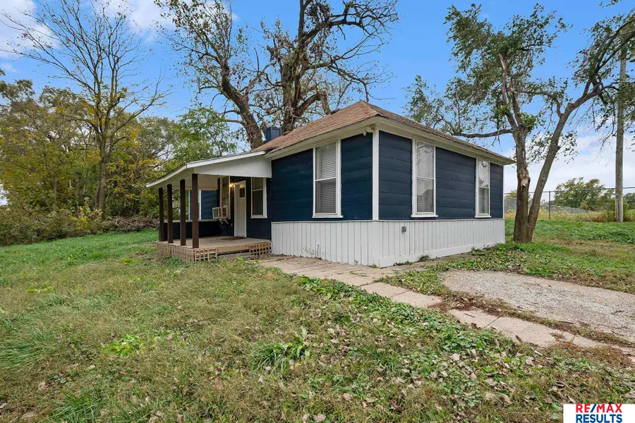 902 Louie Lane, Yutan, NE 68073-0000 - #2