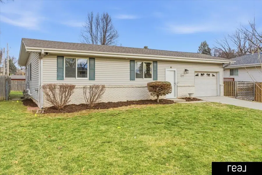 12216 Bel Drive, Omaha, NE 68144 - Image #3