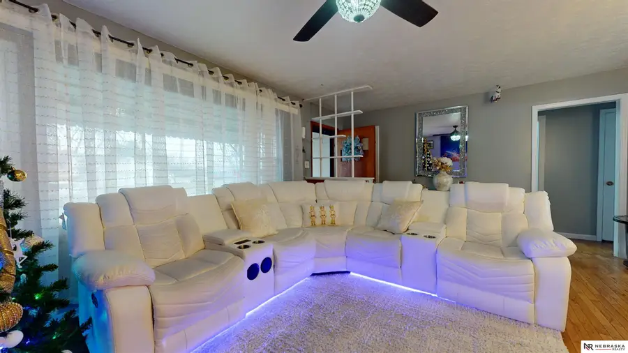 2140 N Clarmar Avenue, Fremont, NE 68025 - Image #2