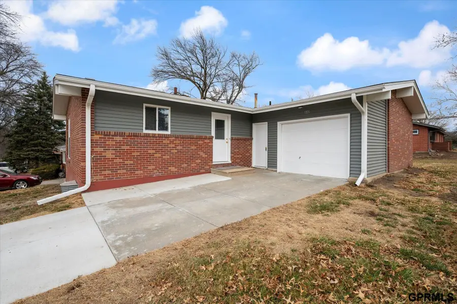 800 Northborough Lane, Lincoln, NE 68505 - Image #2