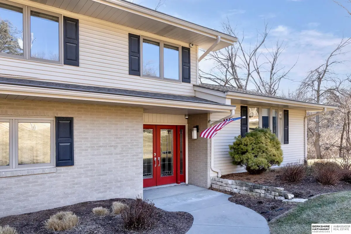 10913 Poppleton Avenue, Omaha, NE 68144 - Image #1