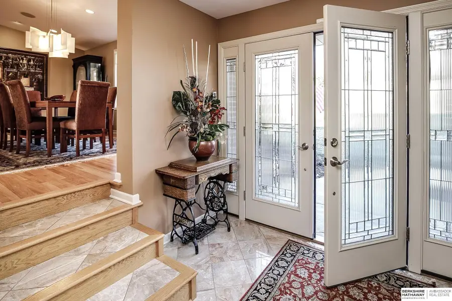 10913 Poppleton Avenue, Omaha, NE 68144 - Image #2