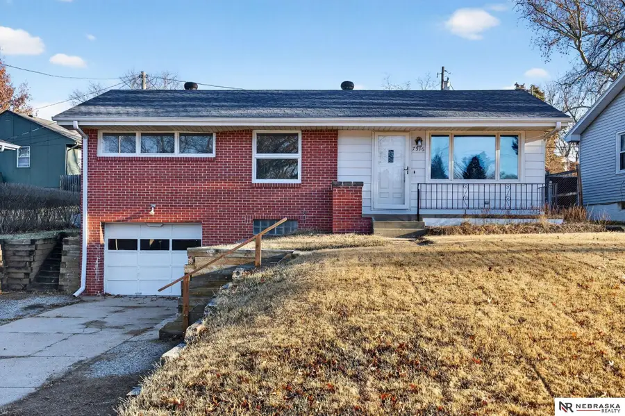 7516 Richmond Drive, Omaha, NE 68134 - Image #2