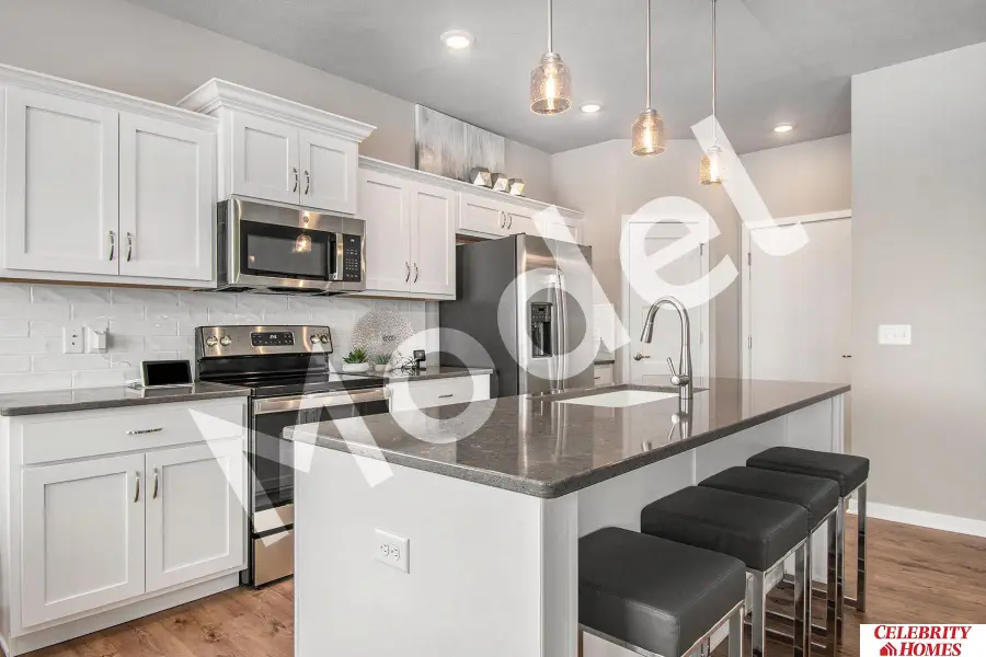 5406 N 182 Street, Elkhorn, NE 68022 - Image #3