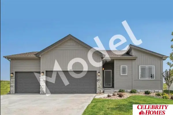 8006 N 113 Street, Omaha, NE 68142