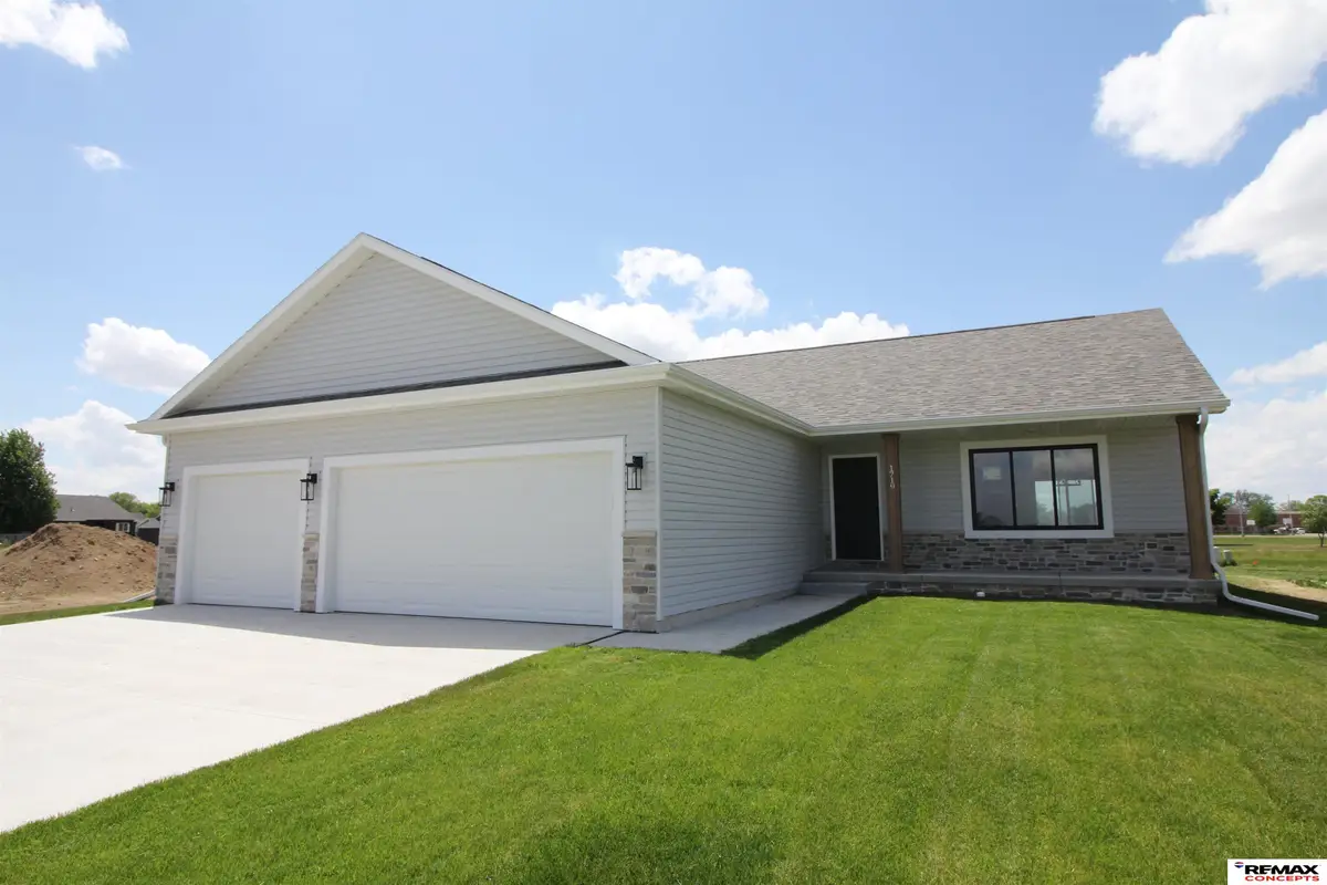 1719 N Brookside Lane, York, NE 68467 - Image #1