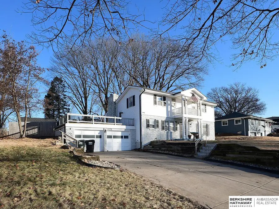 4638 Manchester Drive, Omaha, NE 68152 - Image #3
