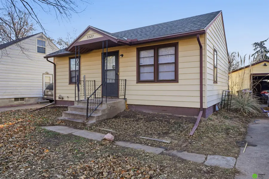 5327 Knox Street, Lincoln, NE 68504 - Image #2