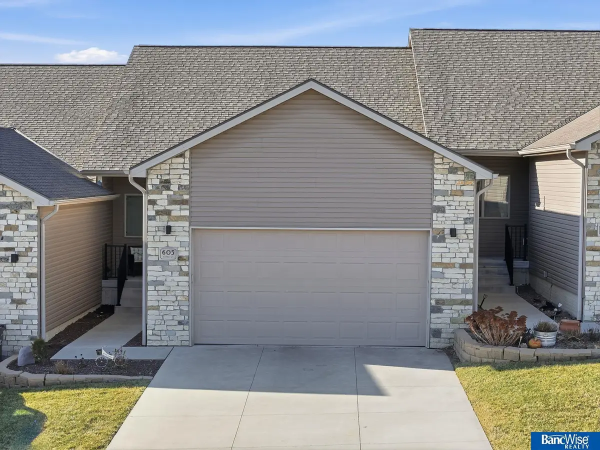 605 Cedar Street, Hickman, NE 68372 - #1