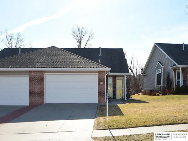 2432 Cedar Cove Road, Lincoln, NE 68507