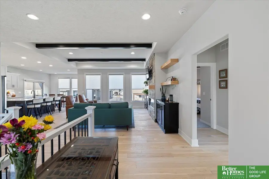 6518 S 208th Avenue, Elkhorn, NE 68022 - Image #2