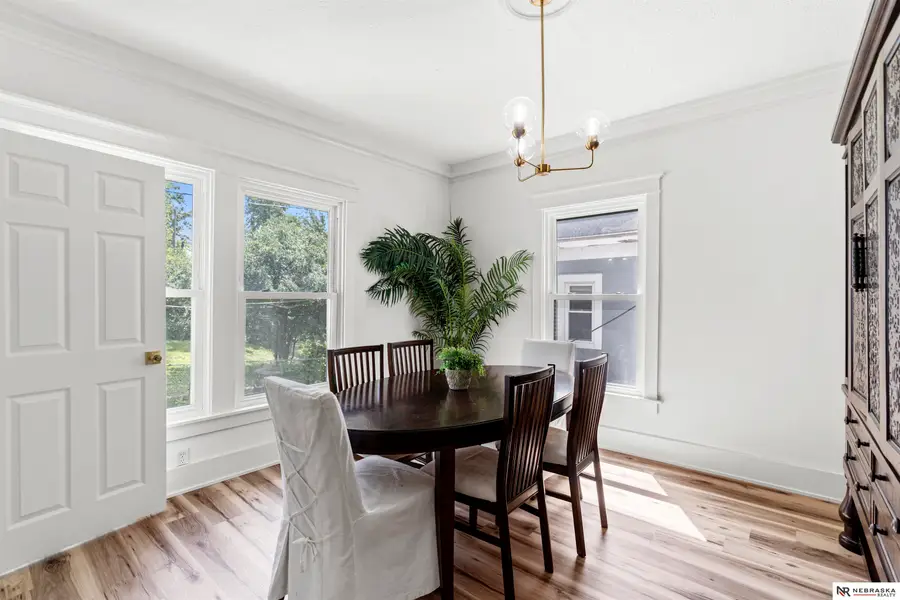 323 N 38th Avenue, Omaha, NE 68131 - #2