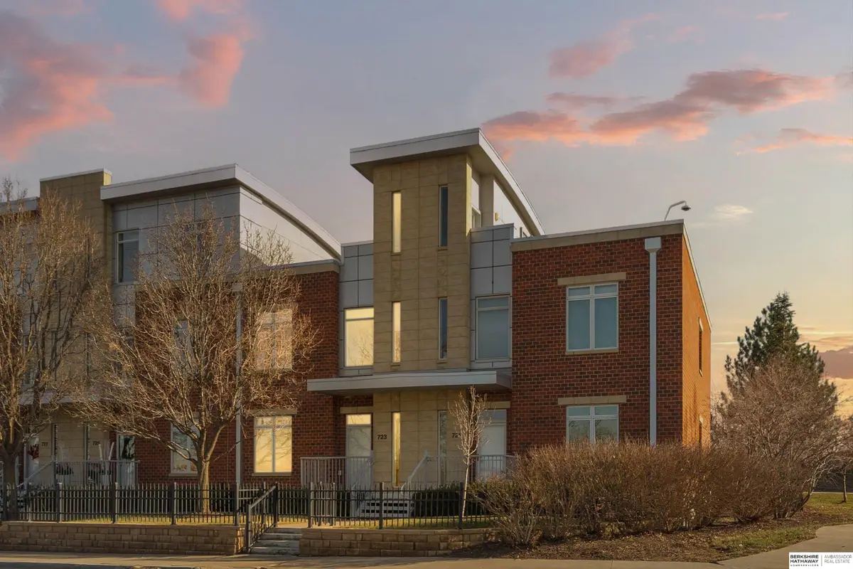 723 Riverfront Drive, Omaha, NE 68102 - Image #1