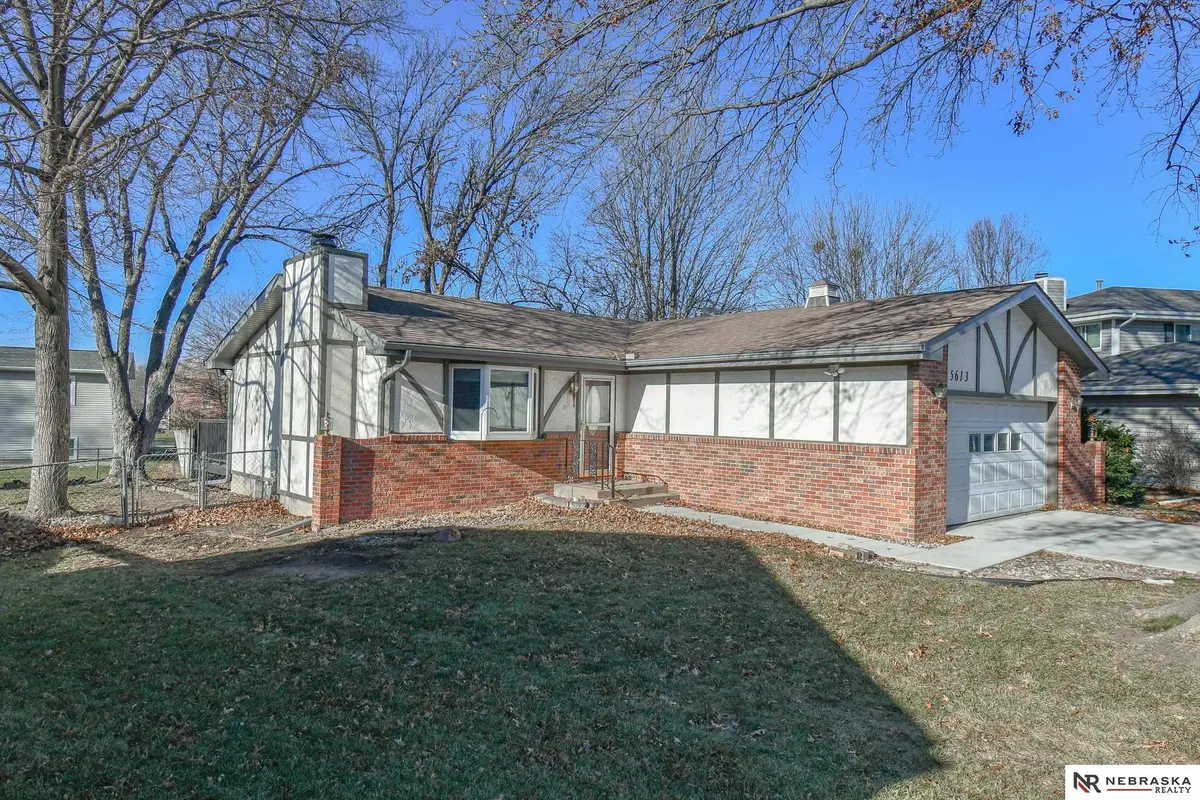 5613 Briar Patch Circle, Lincoln, NE 68516 - Image #1