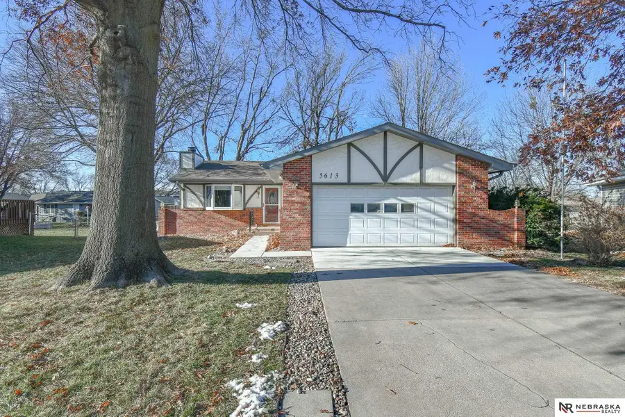 5613 Briar Patch Circle, Lincoln, NE 68516 - Image #2