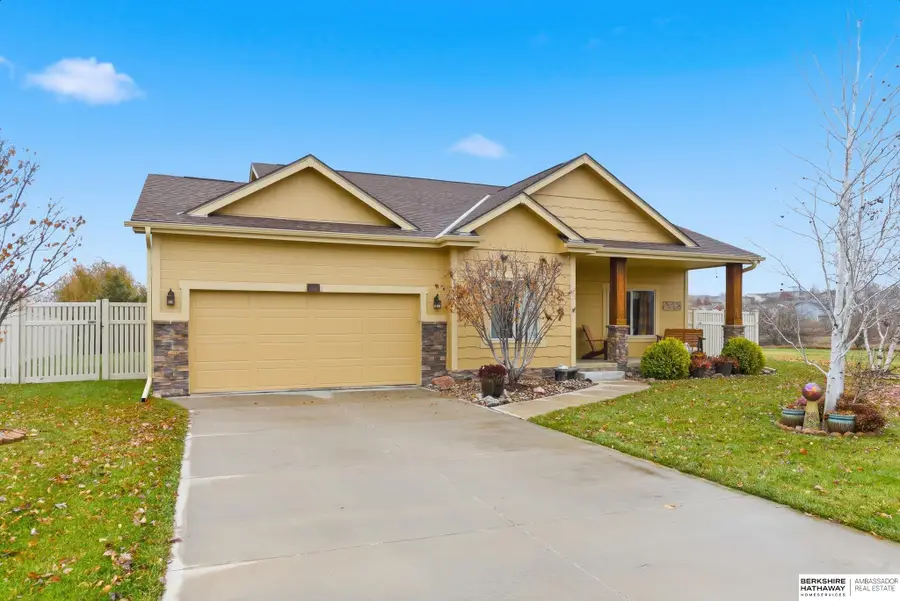 17208 Grand Avenue, Omaha, NE 68116 - Image #2