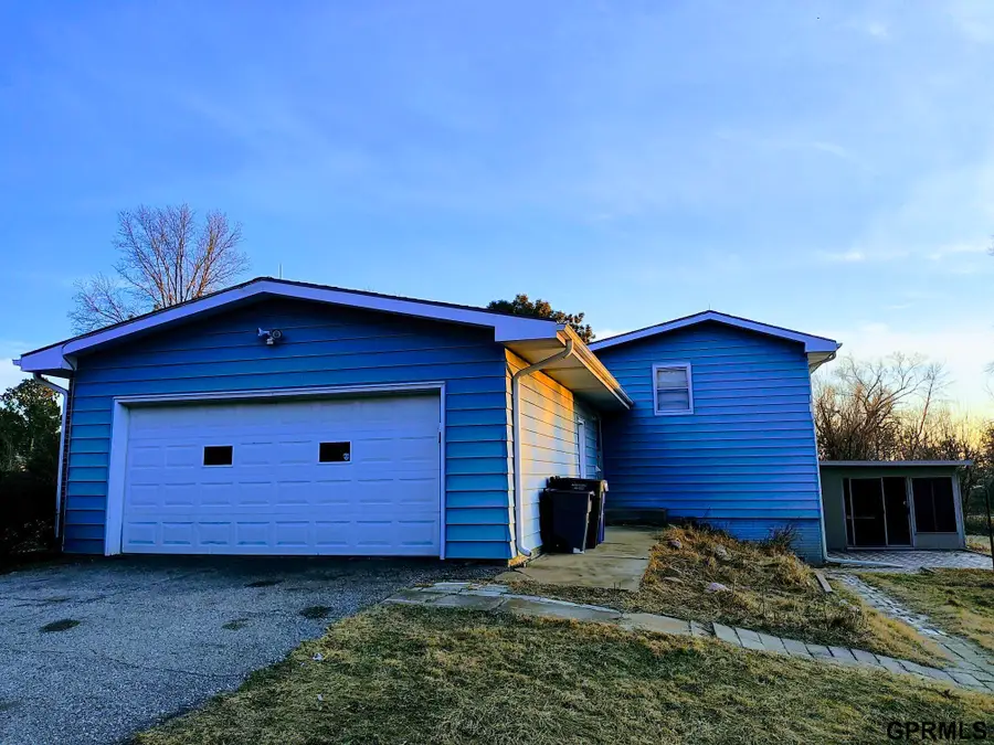 1749 Dixie Trail, Lincoln, NE 68527 - Image #2