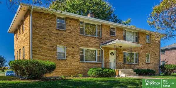 3752 S 82nd Street, Omaha, NE 68124